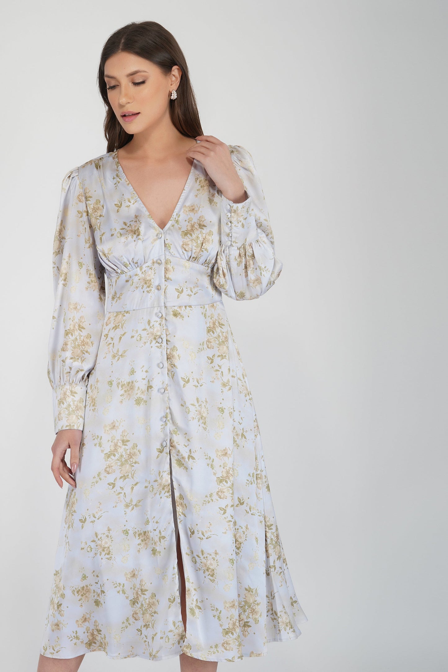 Tessa Long Sleeve Satin Midi Dress In Champagne