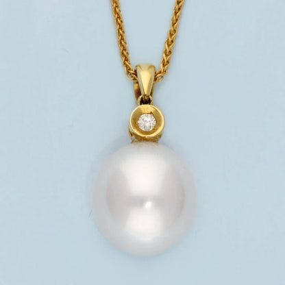 11mm South Sea Pearl & Diamond 18ct Yellow Gold Pendant